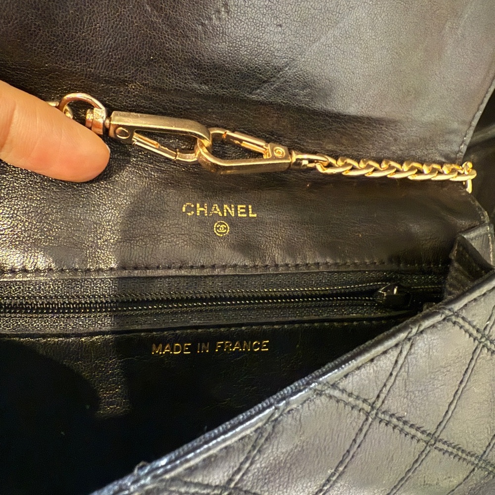 Chanel Black Quilted Leather Pouch - Picture 11 of 14